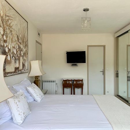 Apartmán Metro Gambetta Paříž Exteriér fotografie