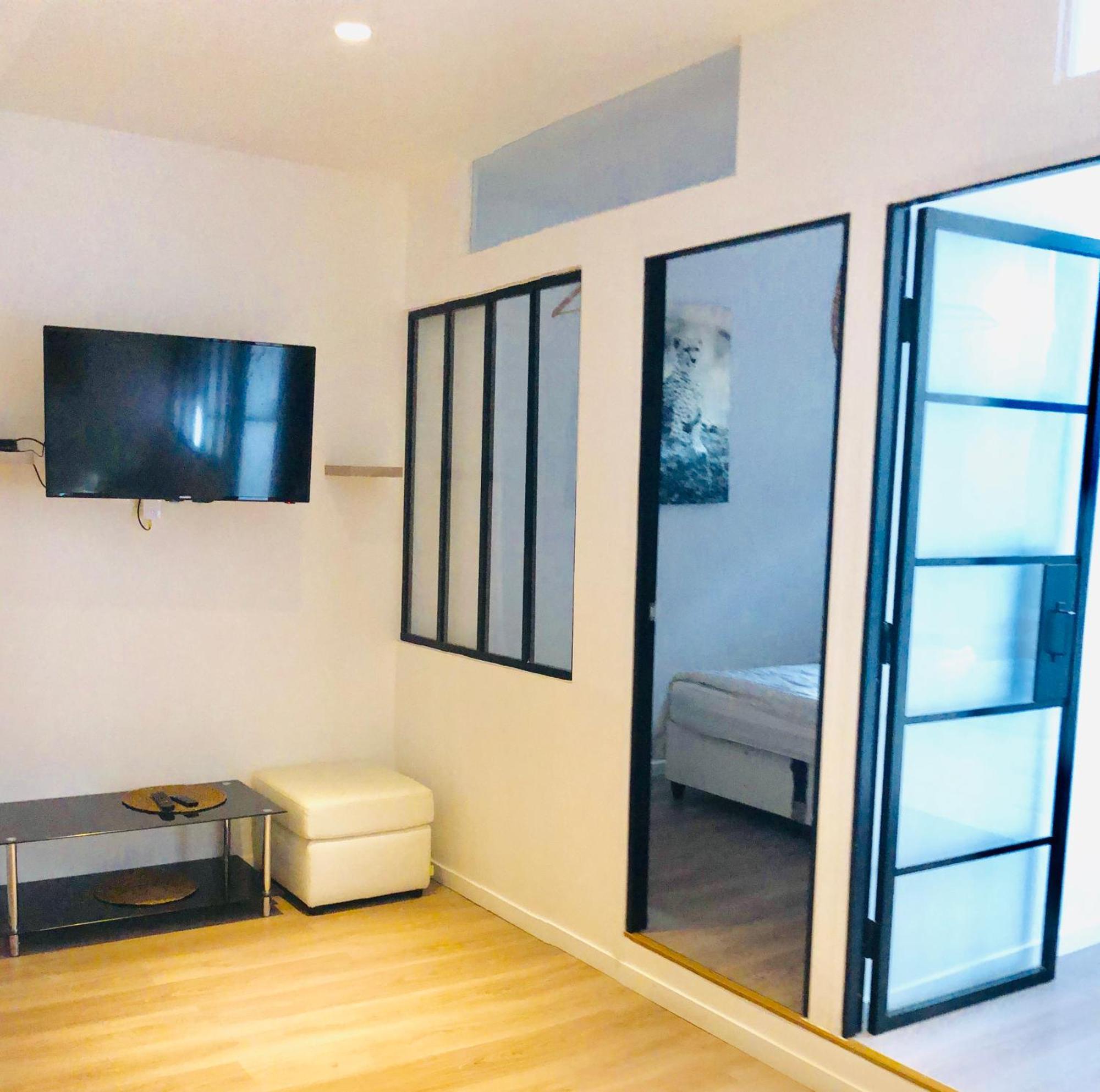 Apartmán Metro Gambetta Paříž Exteriér fotografie