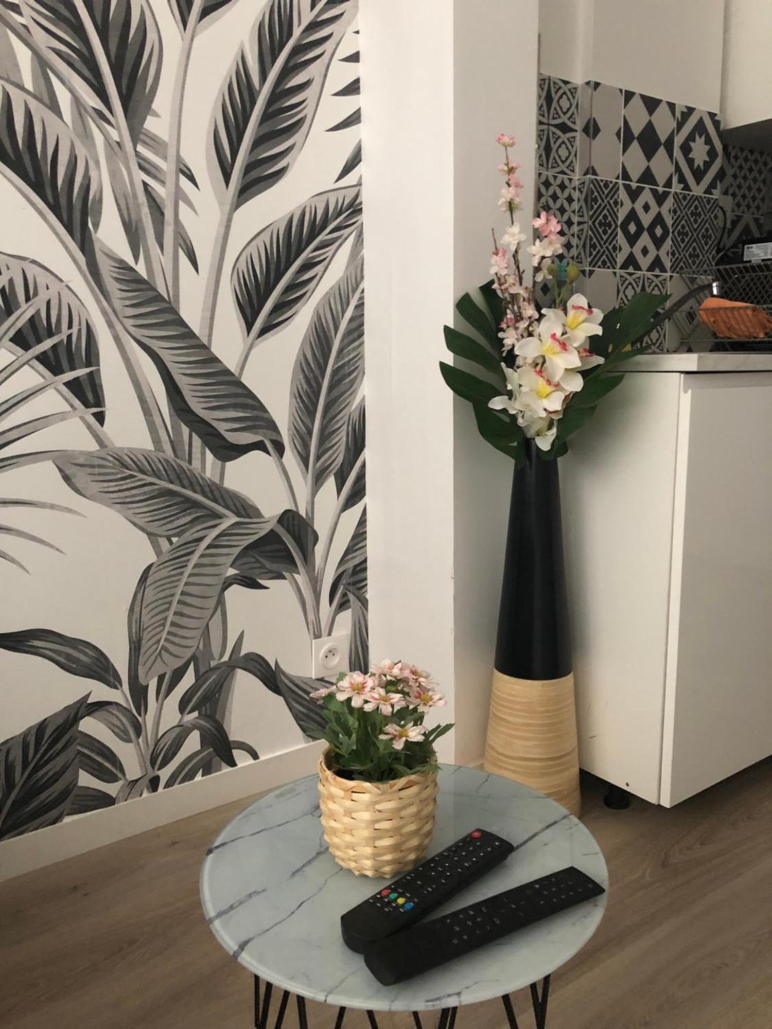 Apartmán Metro Gambetta Paříž Exteriér fotografie